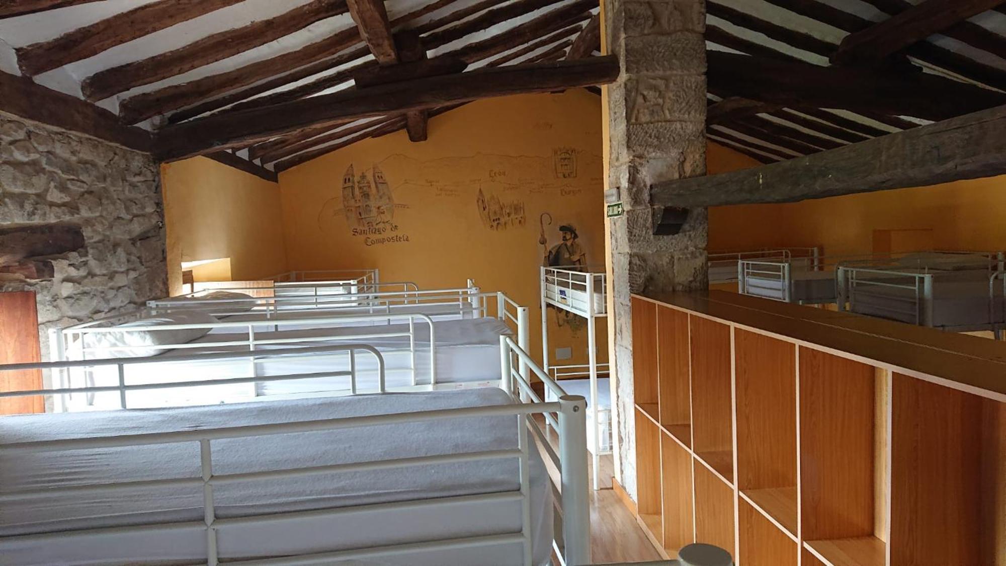 Albergue Sansol - El Oasis Del Camino Frances - Exclusivo Para Peregrinos Exterior foto